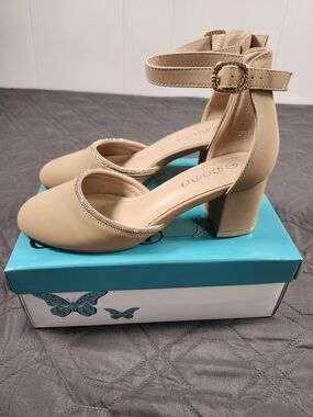 Dodo nude ankle strap block heels w/ rhinestone-trimmed toe size 7
